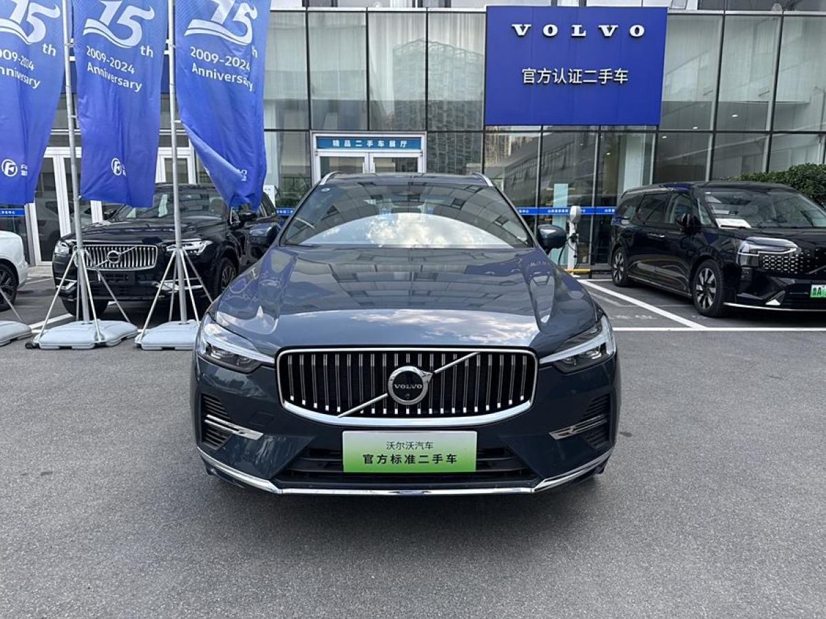 沃爾沃 XC60新能源  2024款 T8 插電混動 長續(xù)航四驅(qū)智雅豪華版圖片