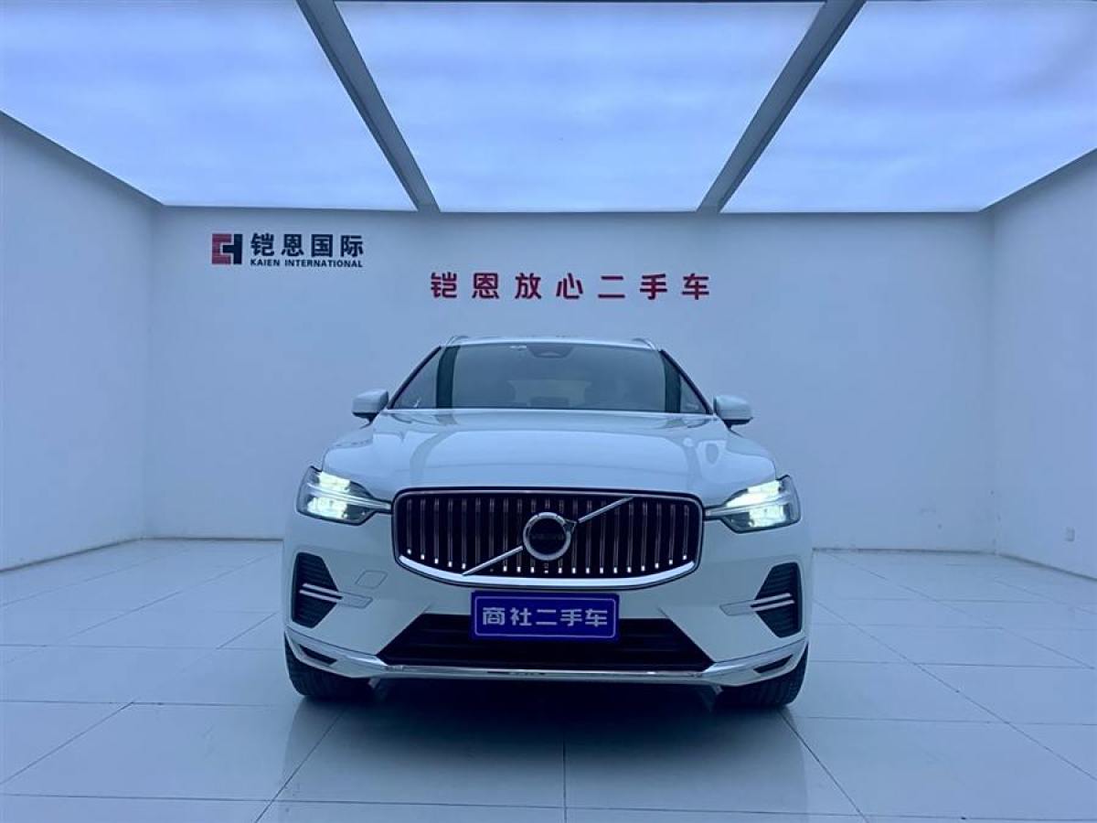 沃爾沃 XC60  2024款 B5 四驅(qū)智遠(yuǎn)豪華版圖片