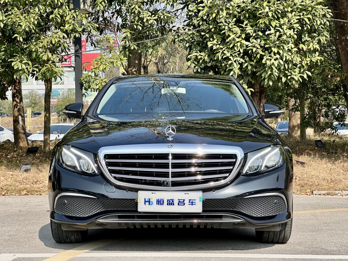 奔馳 奔馳E級  2020款 改款 E 300 L 時尚型圖片