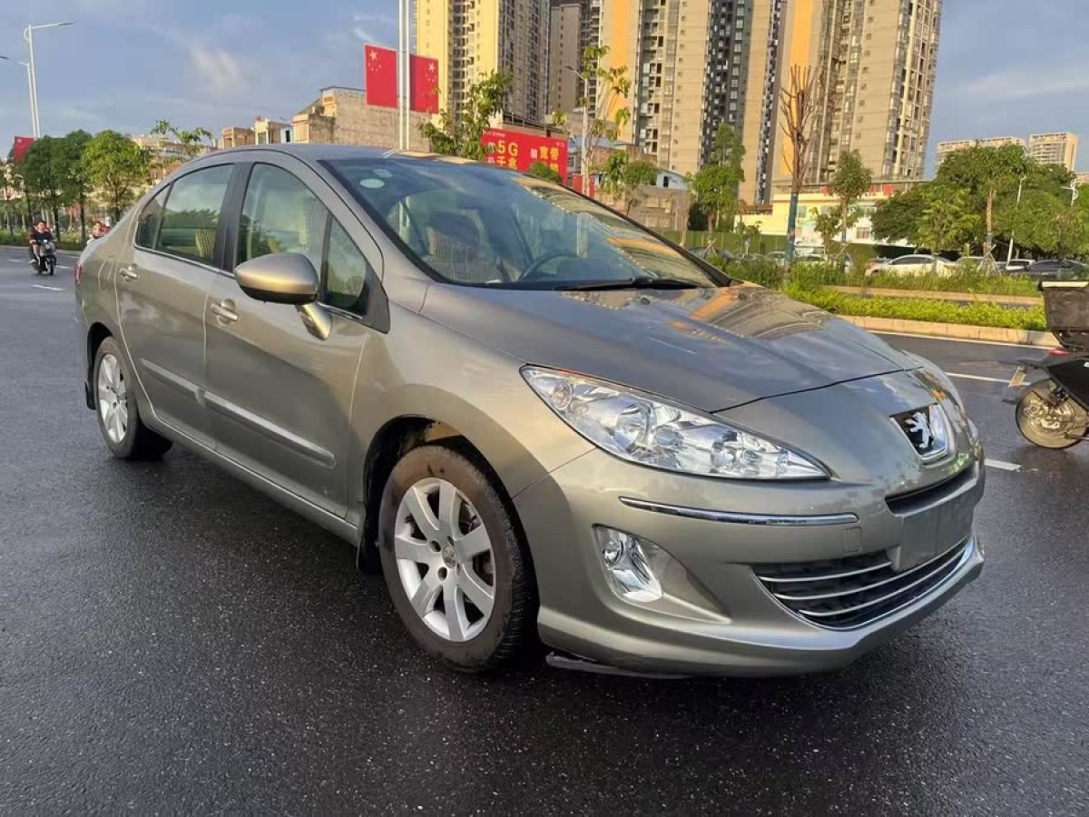 標(biāo)致 408  2011款 1.6L 手動(dòng)舒適版圖片