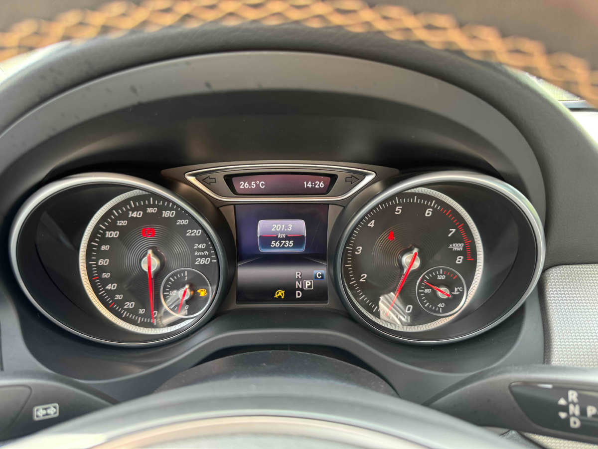 奔驰 奔驰CLA级  2017款 CLA 200 时尚型图片