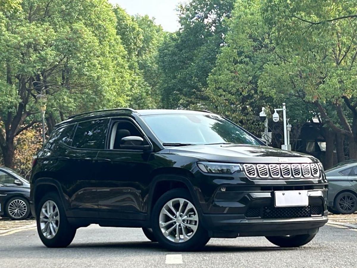 Jeep 指南者  2021款 220T 自動(dòng)精英版圖片