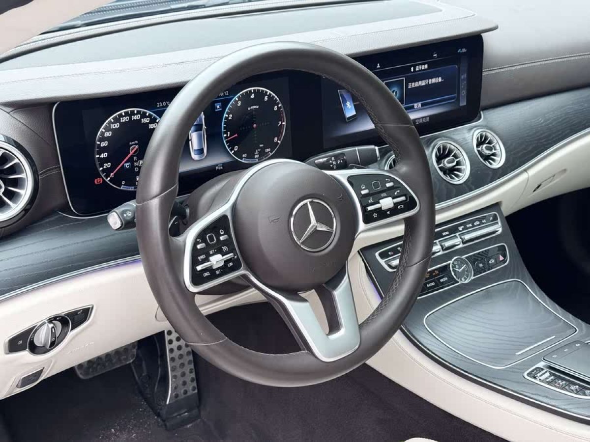 奔馳 奔馳E級  2020款 E 260 轎跑車圖片