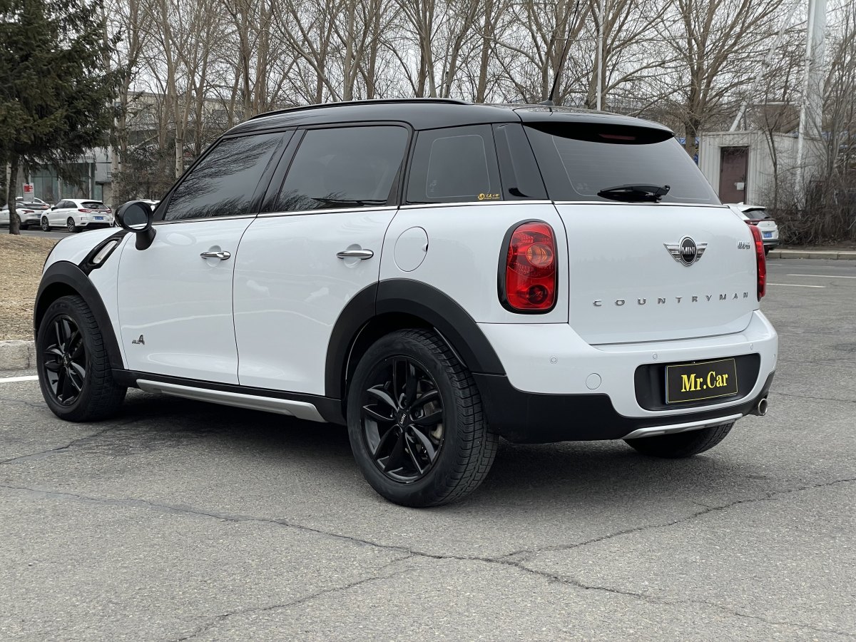 MINI COUNTRYMAN  2016款 1.6T COOPER ALL4 Fun裝備控圖片