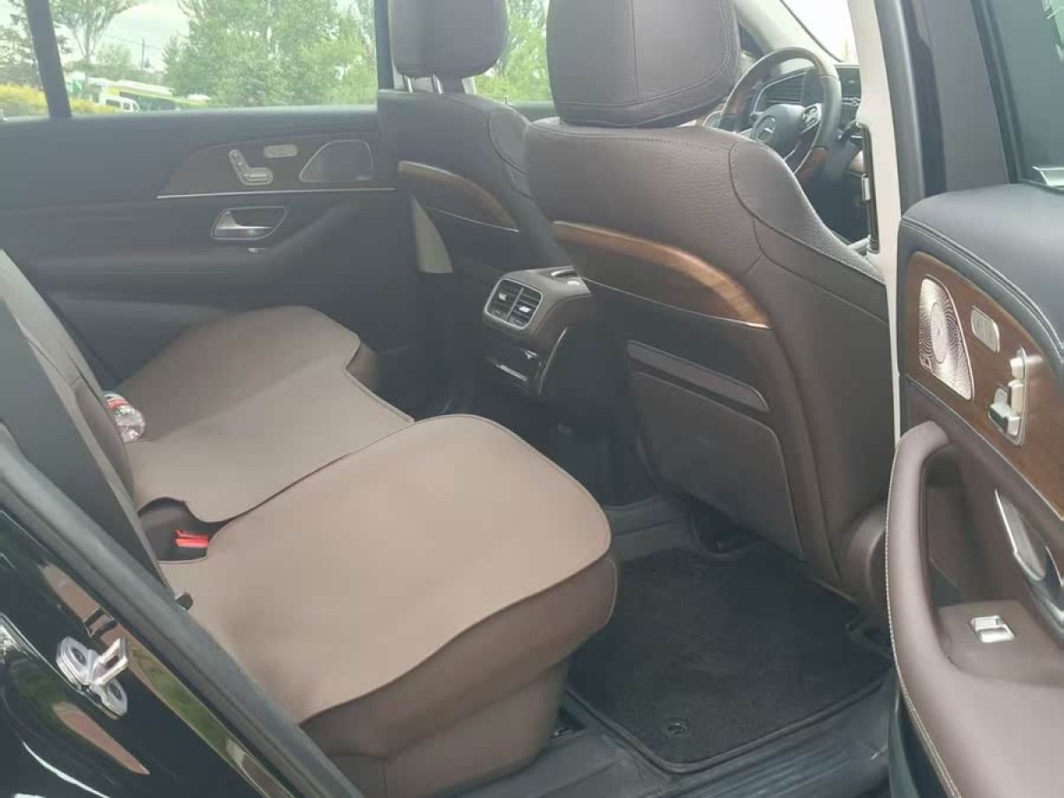 奔馳 奔馳GLS  2023款 改款 GLS 450 4MATIC 豪華型圖片