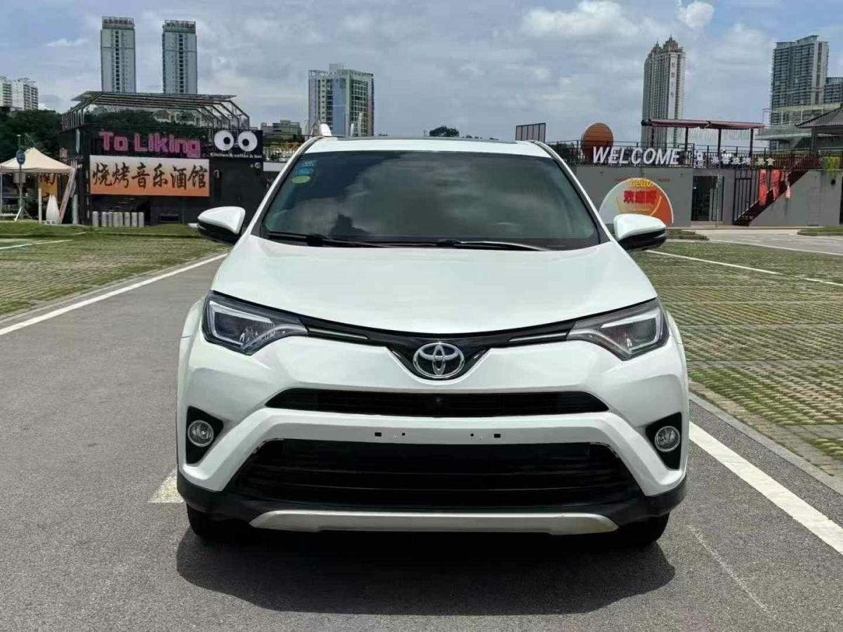 豐田 RAV4 圖片