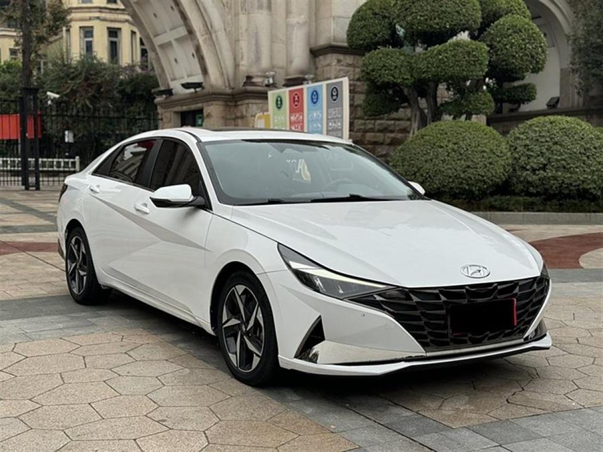 現(xiàn)代 伊蘭特  2021款 1.5L LUX尊貴版圖片