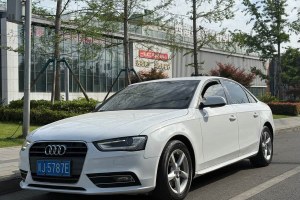奧迪A4L 奧迪 30 TFSI 典藏版 自動舒適型