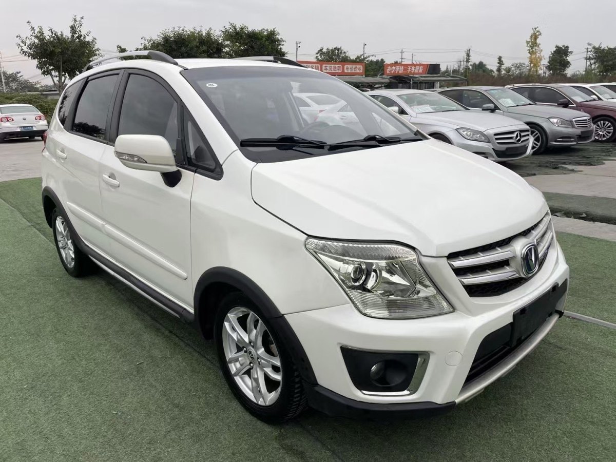 長(zhǎng)安 CX20  2014款 1.4L 手動(dòng)天窗導(dǎo)航版 國(guó)IV圖片