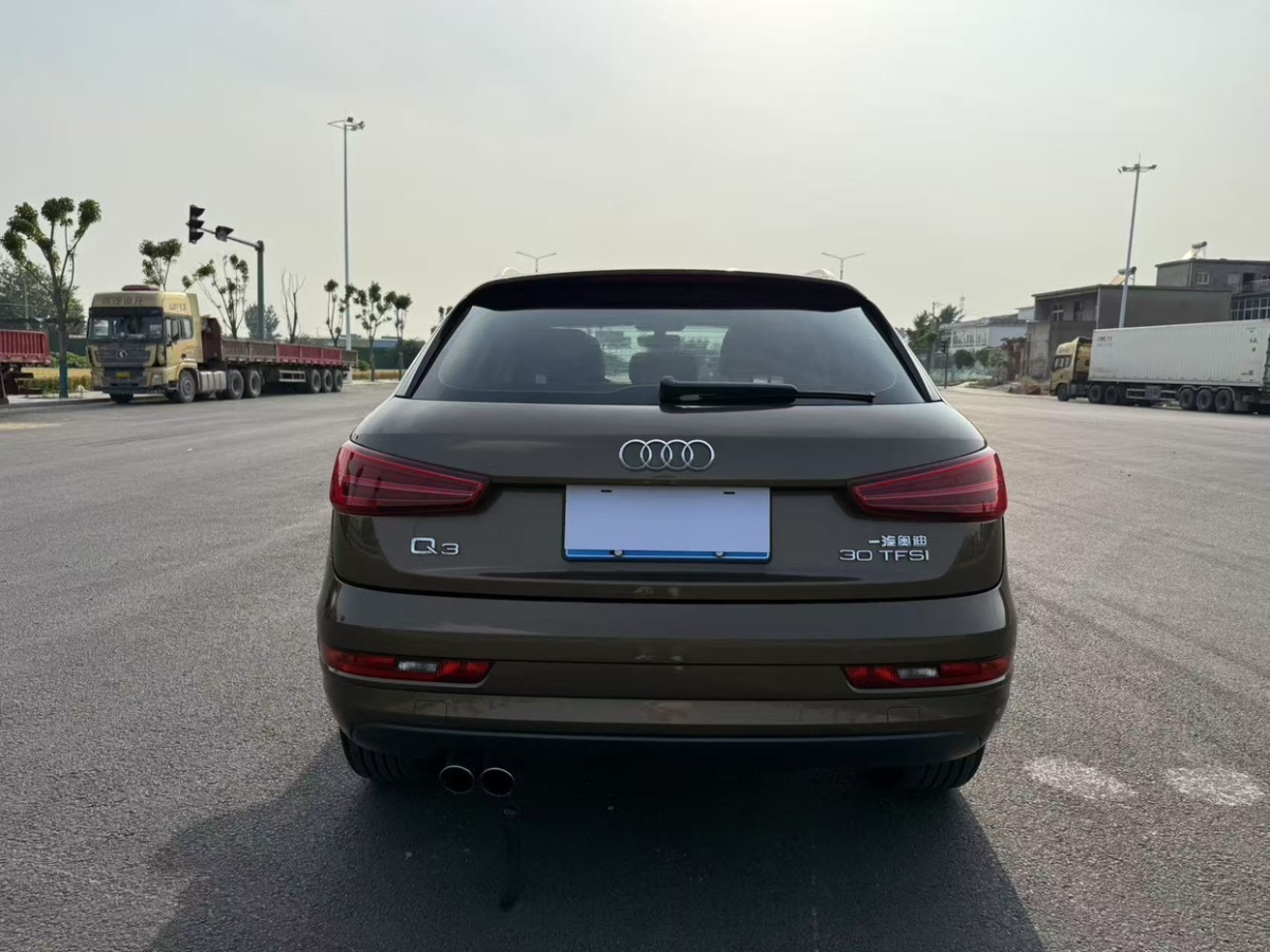 奧迪 奧迪Q3  2016款 30 TFSI 時(shí)尚型圖片