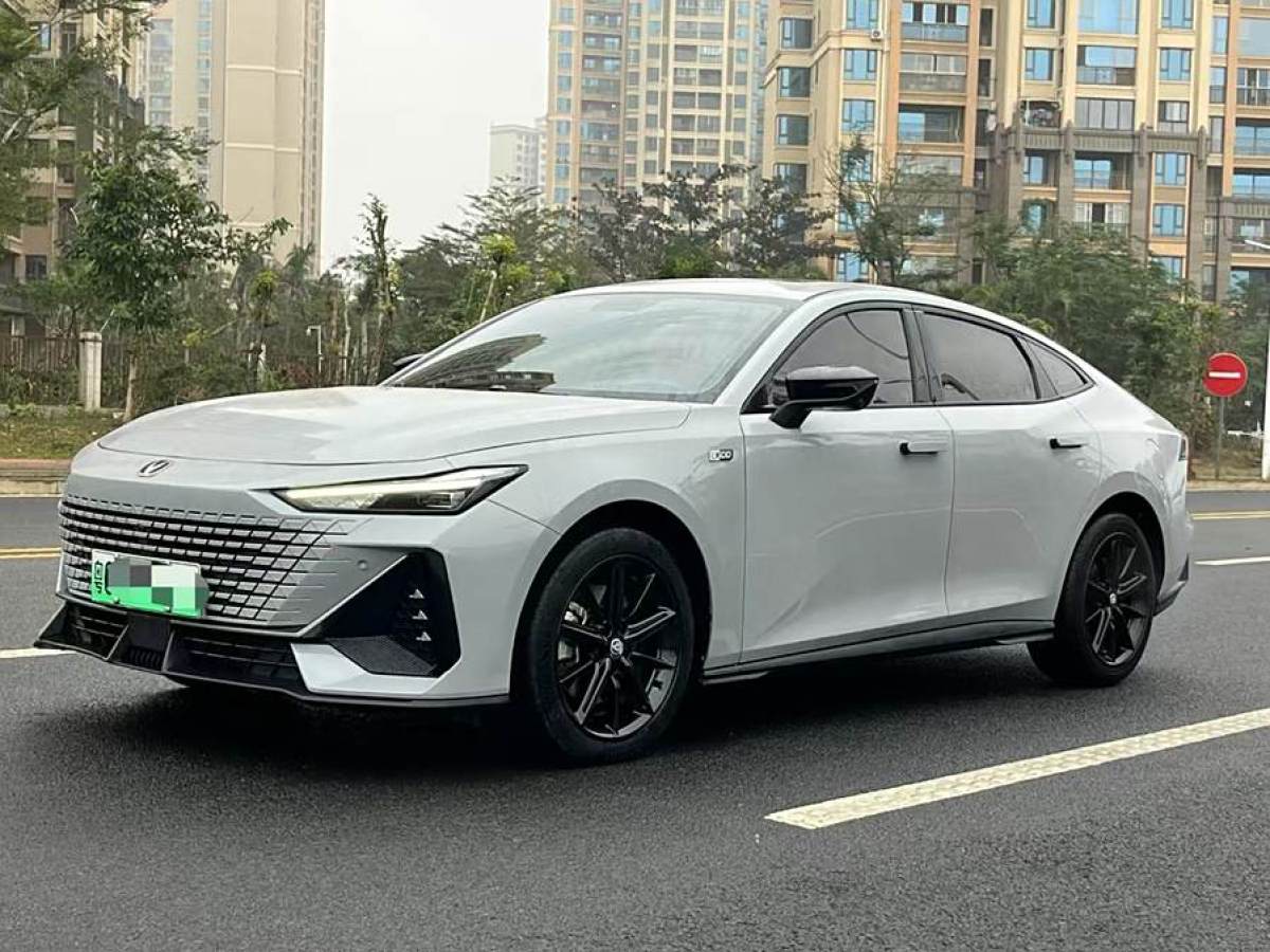 2023年9月長(zhǎng)安 長(zhǎng)安UNI-V 智電iDD  2023款 智電iDD 1.5T 113km智趣型