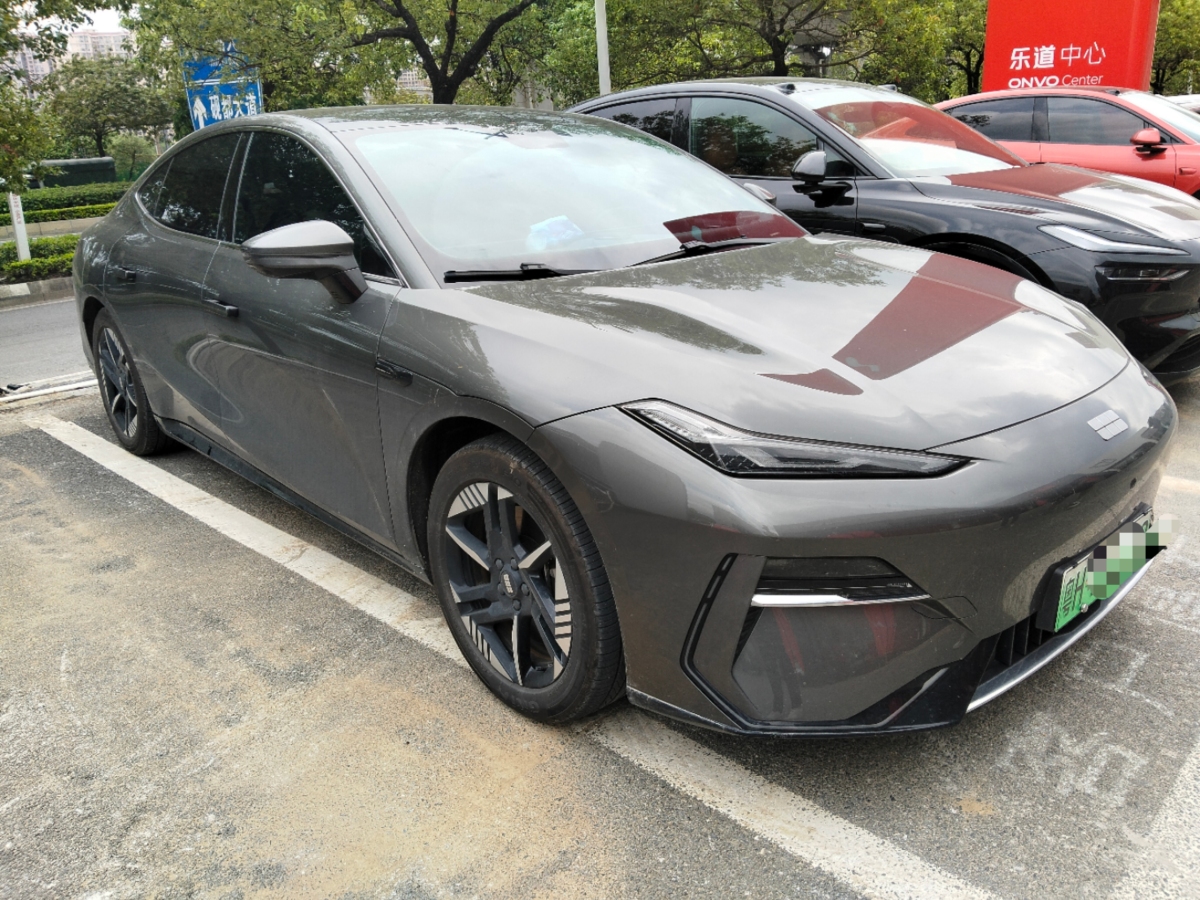 銀河 銀河E8  2024款 550km 后驅(qū)龍騰版圖片