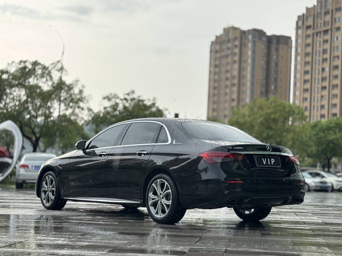 2022年3月奔馳 奔馳E級  2021款 改款 E 300 L 豪華型