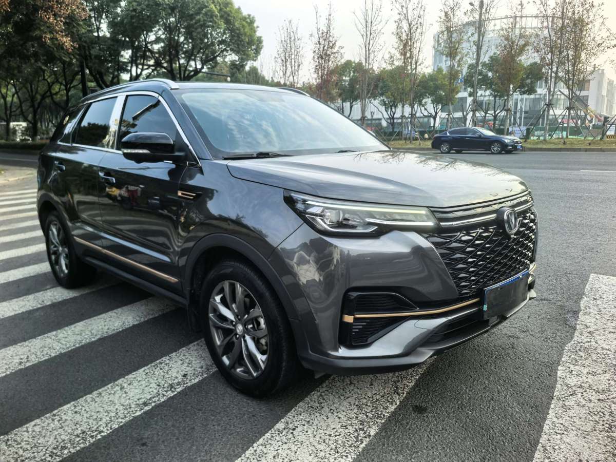 長(zhǎng)安 CS55 PLUS  2022款 藍(lán)鯨版 1.5T DCT尊貴型圖片