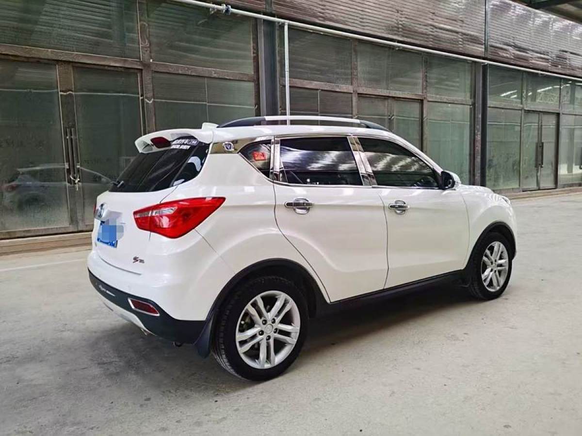 長安 CS35  2017款 1.6L 手動豪華型圖片