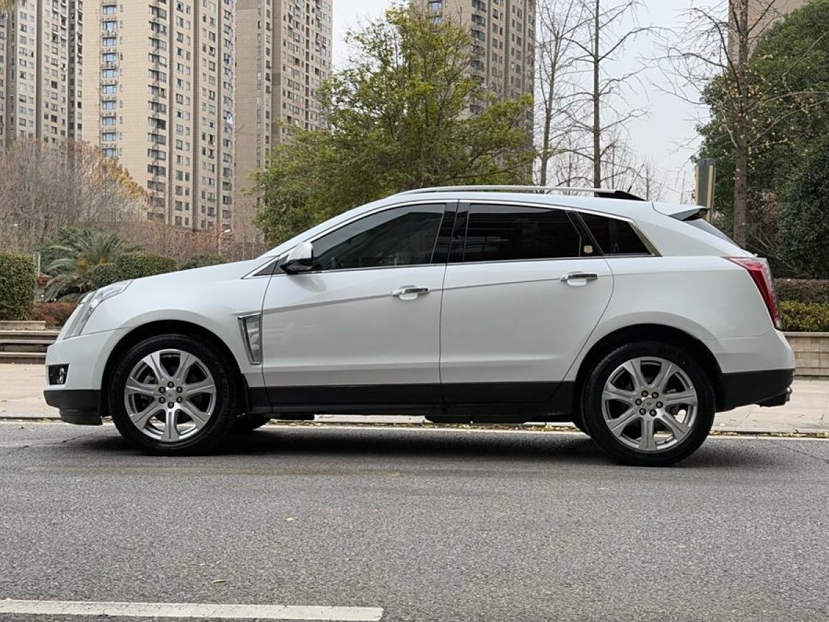 凱迪拉克 SRX  2013款 3.0L 領(lǐng)先型圖片