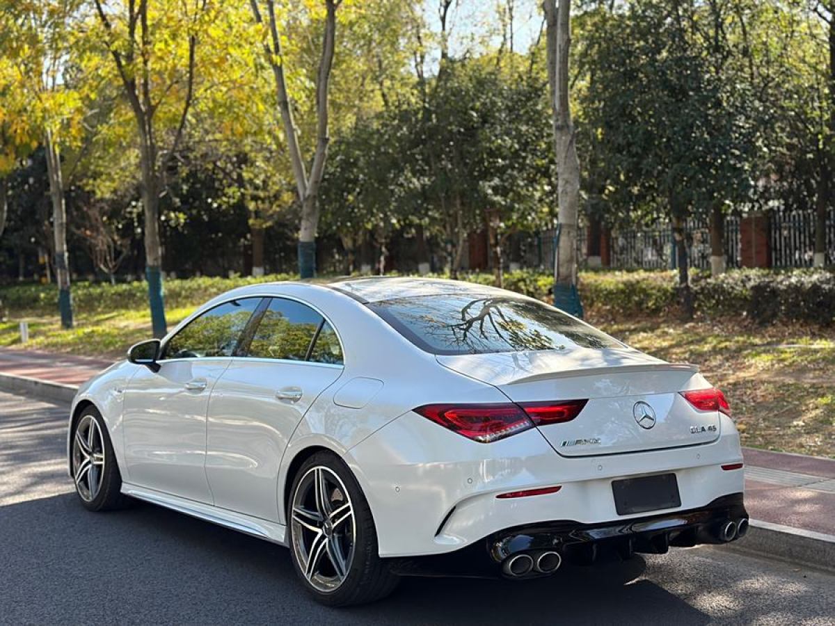 奔馳 奔馳CLA級(jí)AMG  2021款 AMG CLA 45 4MATIC+圖片