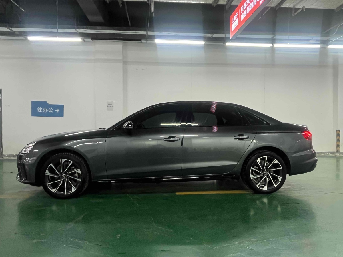 奧迪 奧迪A4L  2023款 40 TFSI 豪華動感型圖片