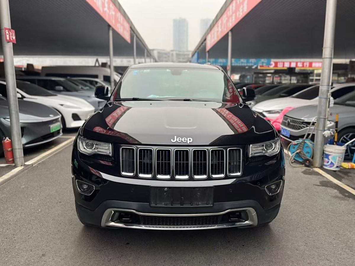 Jeep 大切諾基  2014款 3.0TD 柴油 舒享導(dǎo)航版圖片