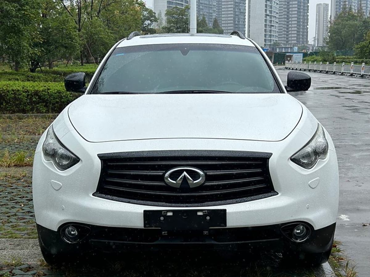 英菲尼迪 QX70  2015款 3.7L 絕影版圖片