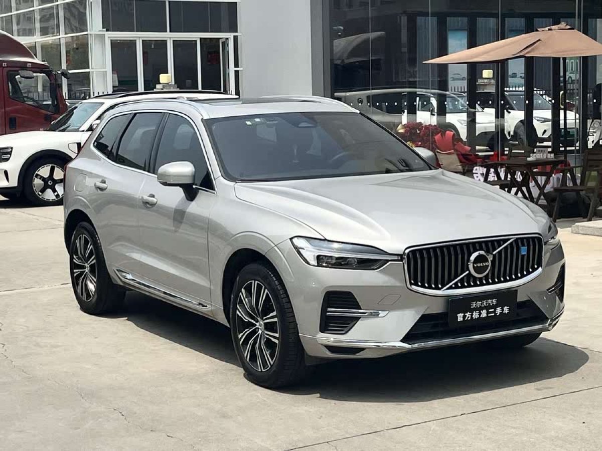 沃爾沃 XC60  2022款 B5 四驅(qū)智遠(yuǎn)豪華版圖片