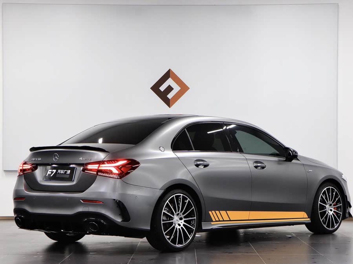 奔馳 奔馳A級AMG  2023款 AMG A 35 4MATIC圖片
