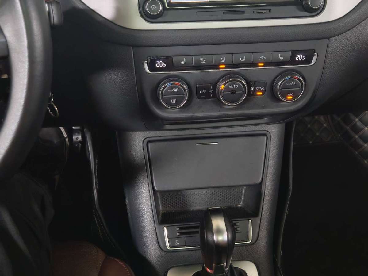 大眾 途觀  2013款 1.8TSI 自動(dòng)四驅(qū)豪華型圖片