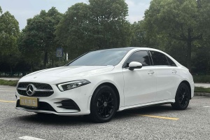 奔馳A級 奔馳 改款 A 200 L 運(yùn)動轎車時尚型
