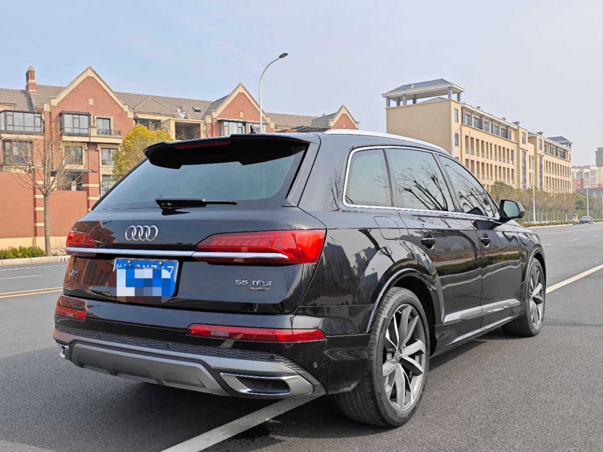 奧迪 奧迪Q7  2020款 55 TFSI quattro S line運(yùn)動(dòng)型圖片