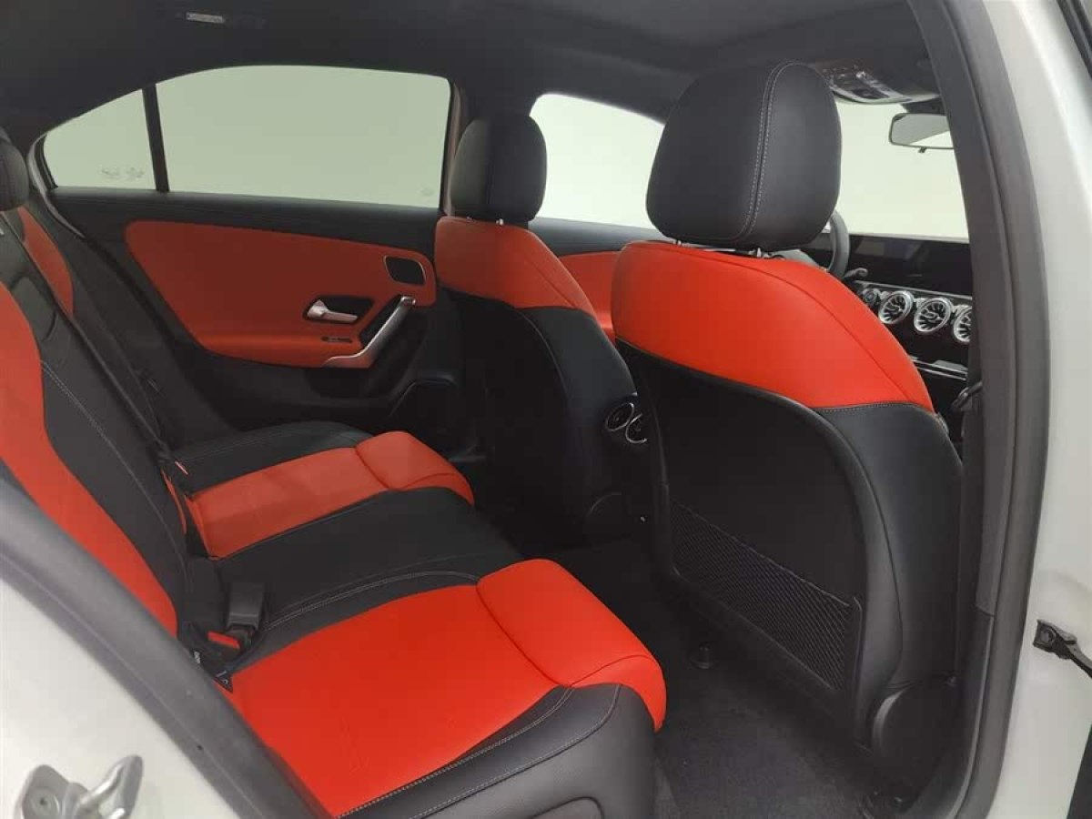 奔馳 奔馳A級AMG  2024款 改款 AMG A 35 4MATIC圖片
