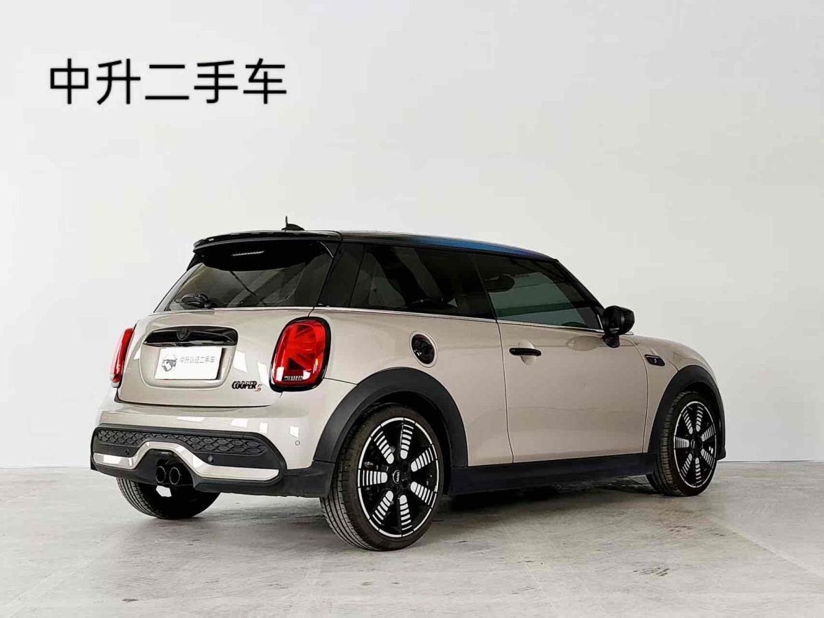 MINI MINI  2022款 改款 2.0T COOPER S 藝術(shù)家圖片