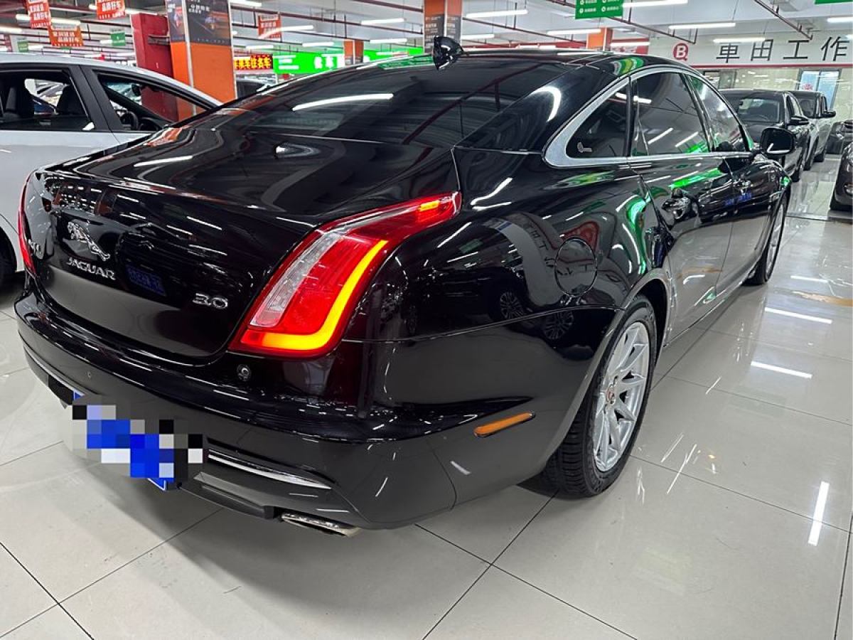 捷豹 XJ  2016款 XJL 3.0 SC 兩驅(qū)典雅商務(wù)版圖片