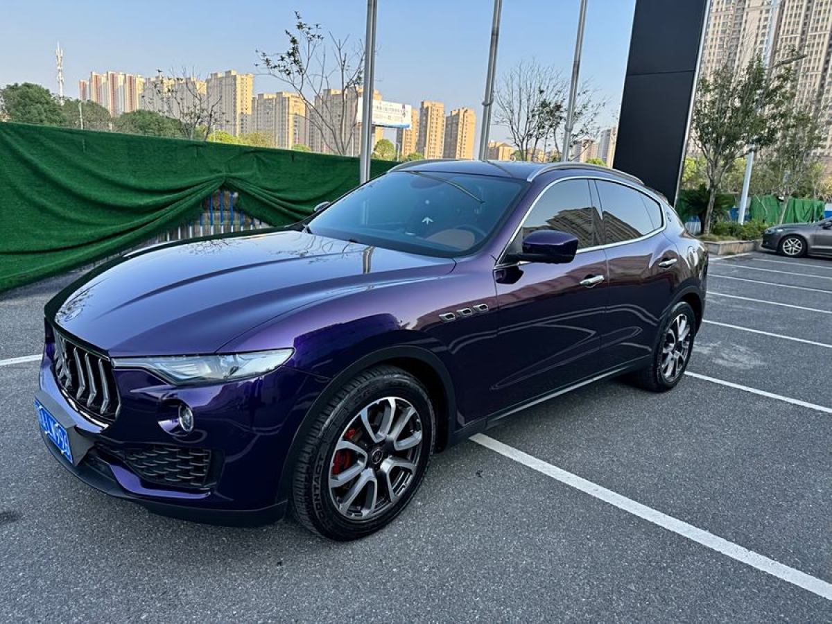 瑪莎拉蒂 Levante  2019款 3.0T 350Hp 標(biāo)準(zhǔn)版 國VI圖片