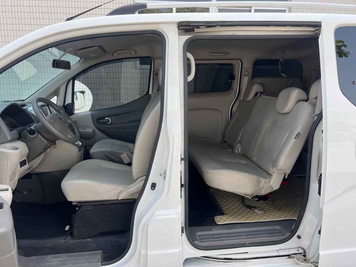 日產(chǎn) NV200  2018款 1.6L CVT尊享型圖片