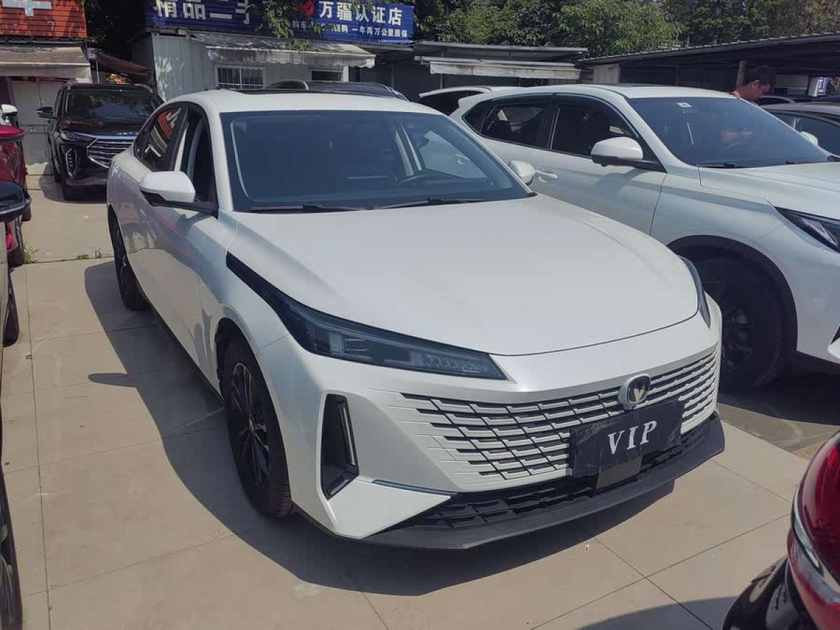 長安 逸達(dá)  2023款 藍(lán)鯨NE 1.5T GDI DCT旗艦型圖片