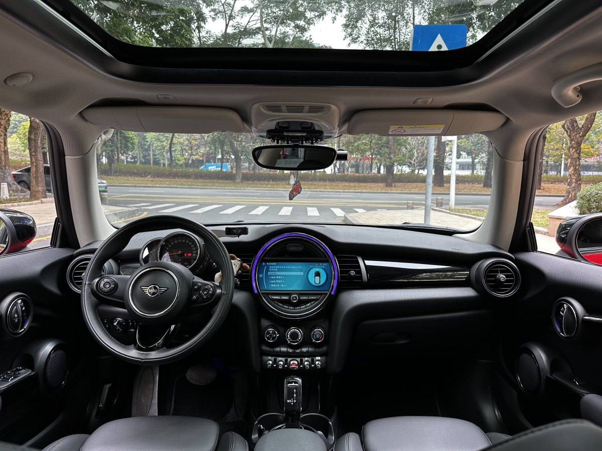 MINI MINI  2020款 1.5T COOPER 經(jīng)典派圖片