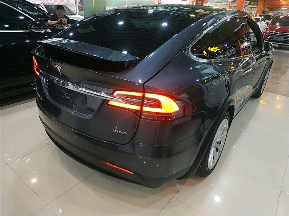 特斯拉 Model X  2017款 Model X 100D 長(zhǎng)續(xù)航版圖片