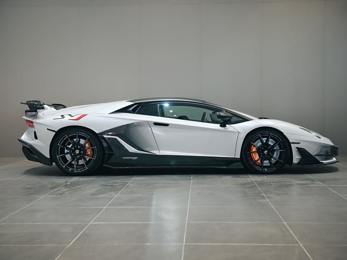 兰博基尼 Aventador  2011款 LP 700-4图片