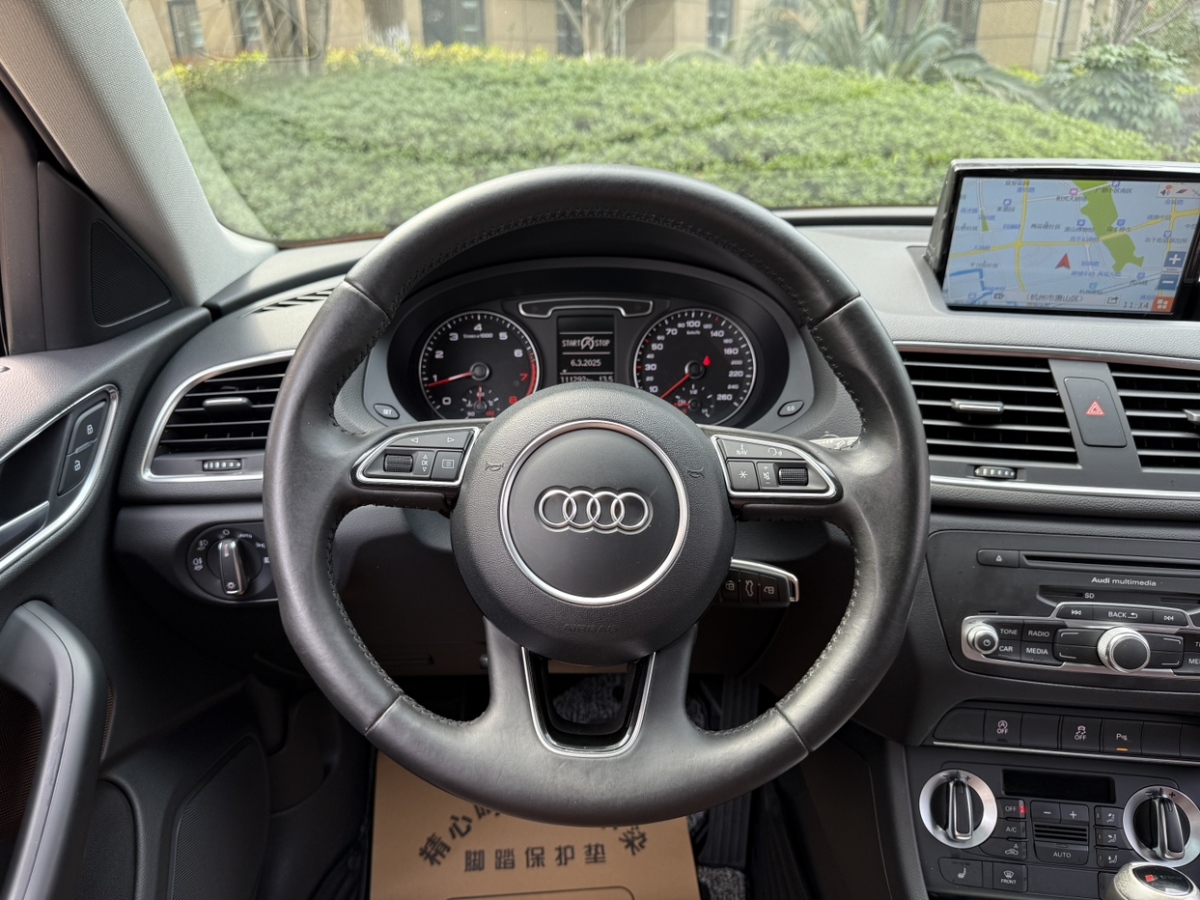 奧迪 奧迪Q3  2015款 35 TFSI 百萬(wàn)紀(jì)念舒享型圖片