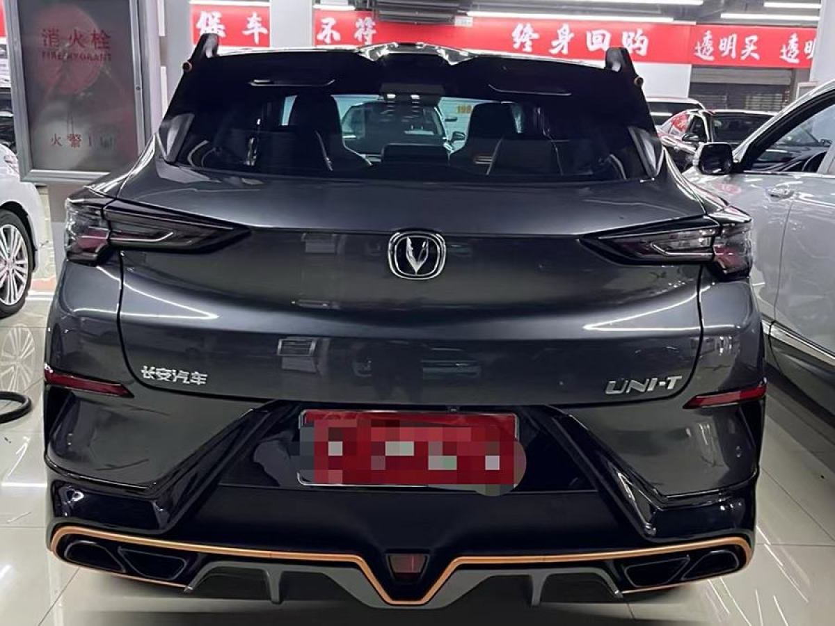 2022年4月長(zhǎng)安 UNI-T  2022款 1.5T 運(yùn)動(dòng)版 尊貴型