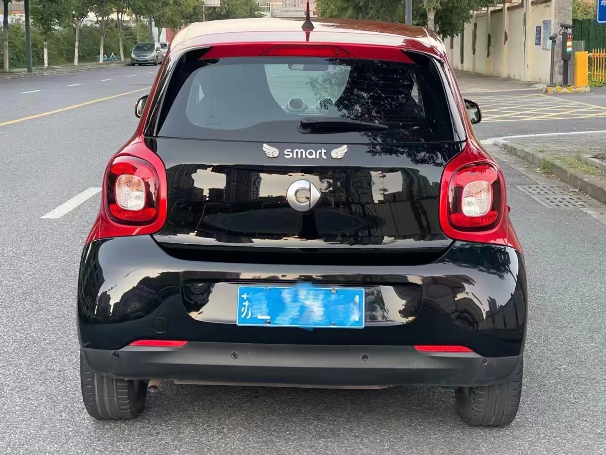 smart forfour  2018款 1.0L 52千瓦靈動版圖片