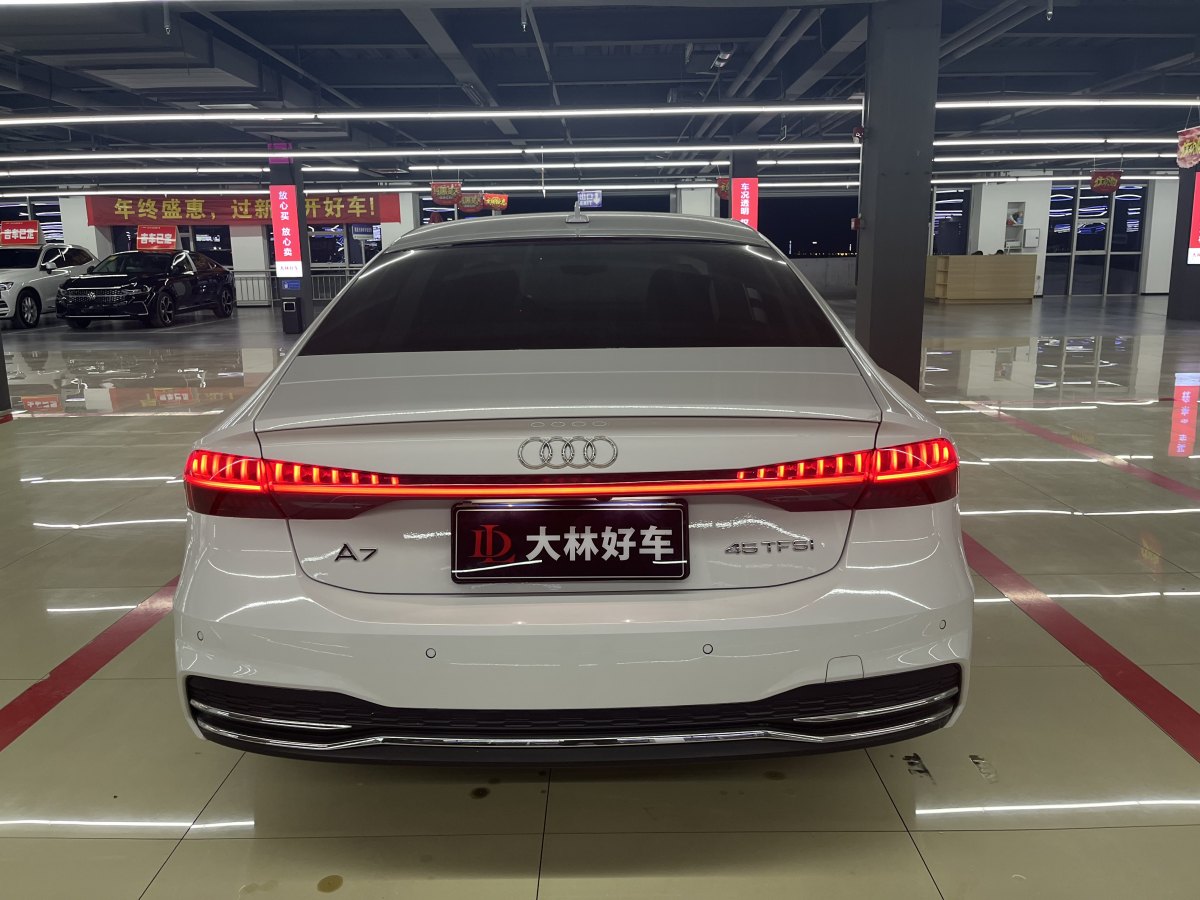 奧迪 奧迪A7  2023款 45 TFSI 臻選型圖片