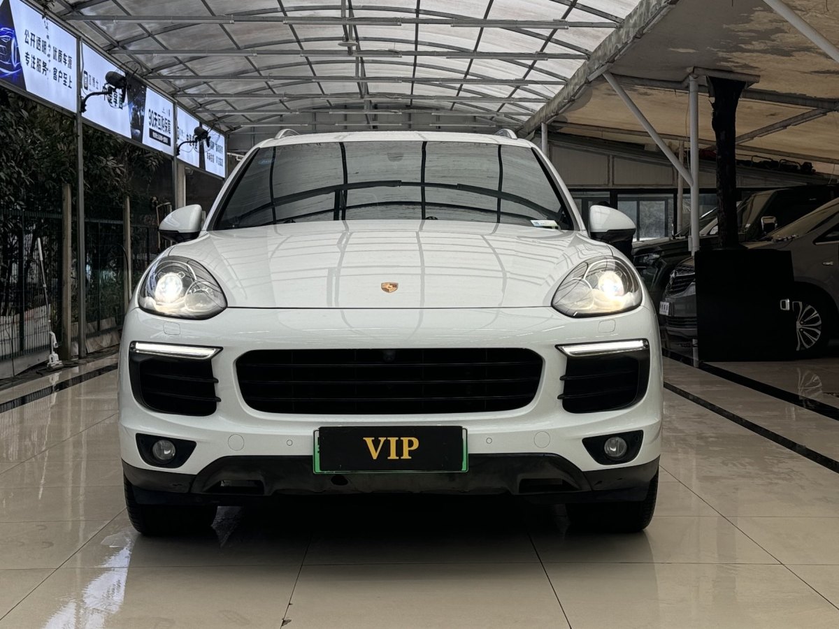 2018年1月保時(shí)捷 Cayenne新能源  2016款 Cayenne S E-Hybrid 3.0T