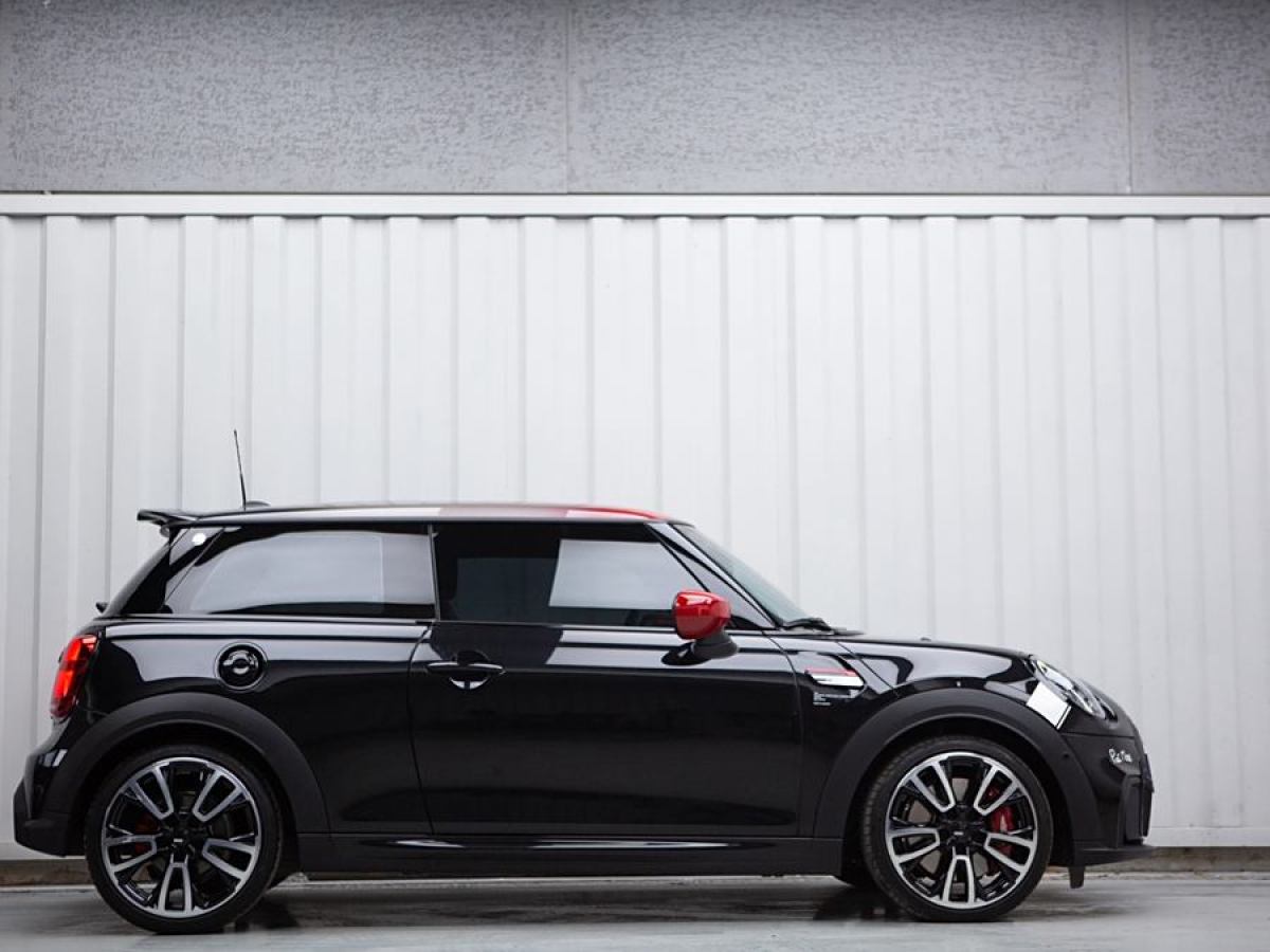 MINI JCW  2023款 2.0T JOHN COOPER WORKS Pat Moss紀(jì)念版圖片