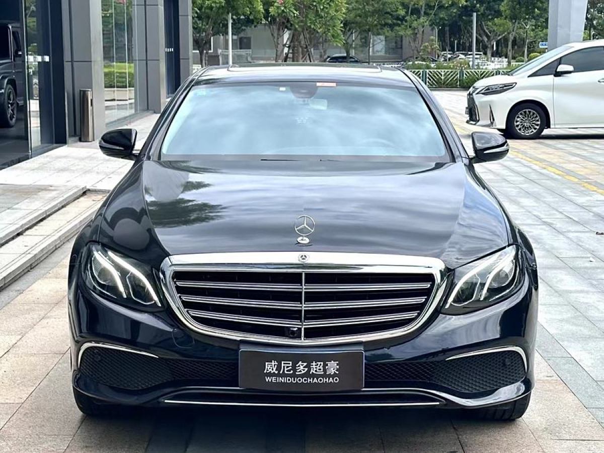 奔馳 奔馳E級(jí)  2019款 E 260 L 運(yùn)動(dòng)型圖片