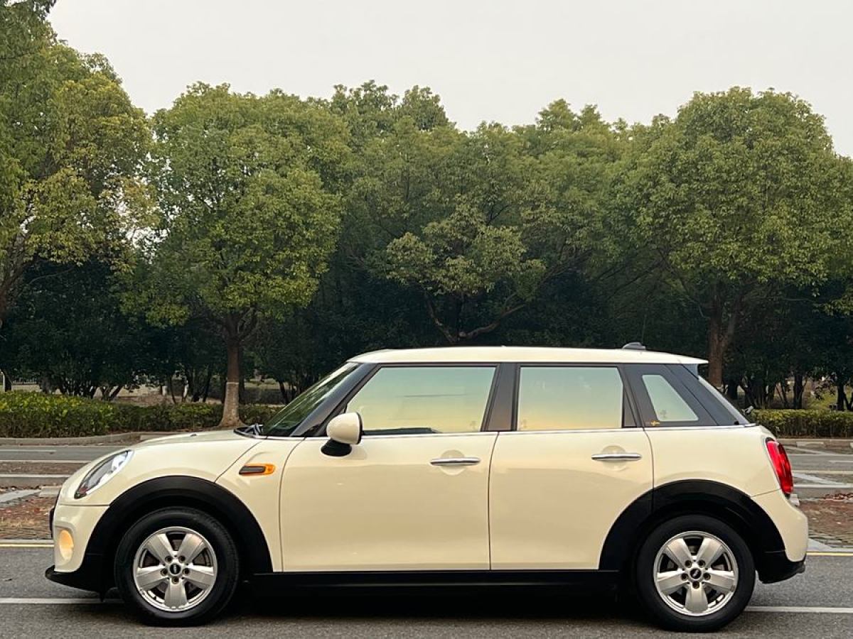 MINI MINI  2016款 1.2T ONE 五門版圖片