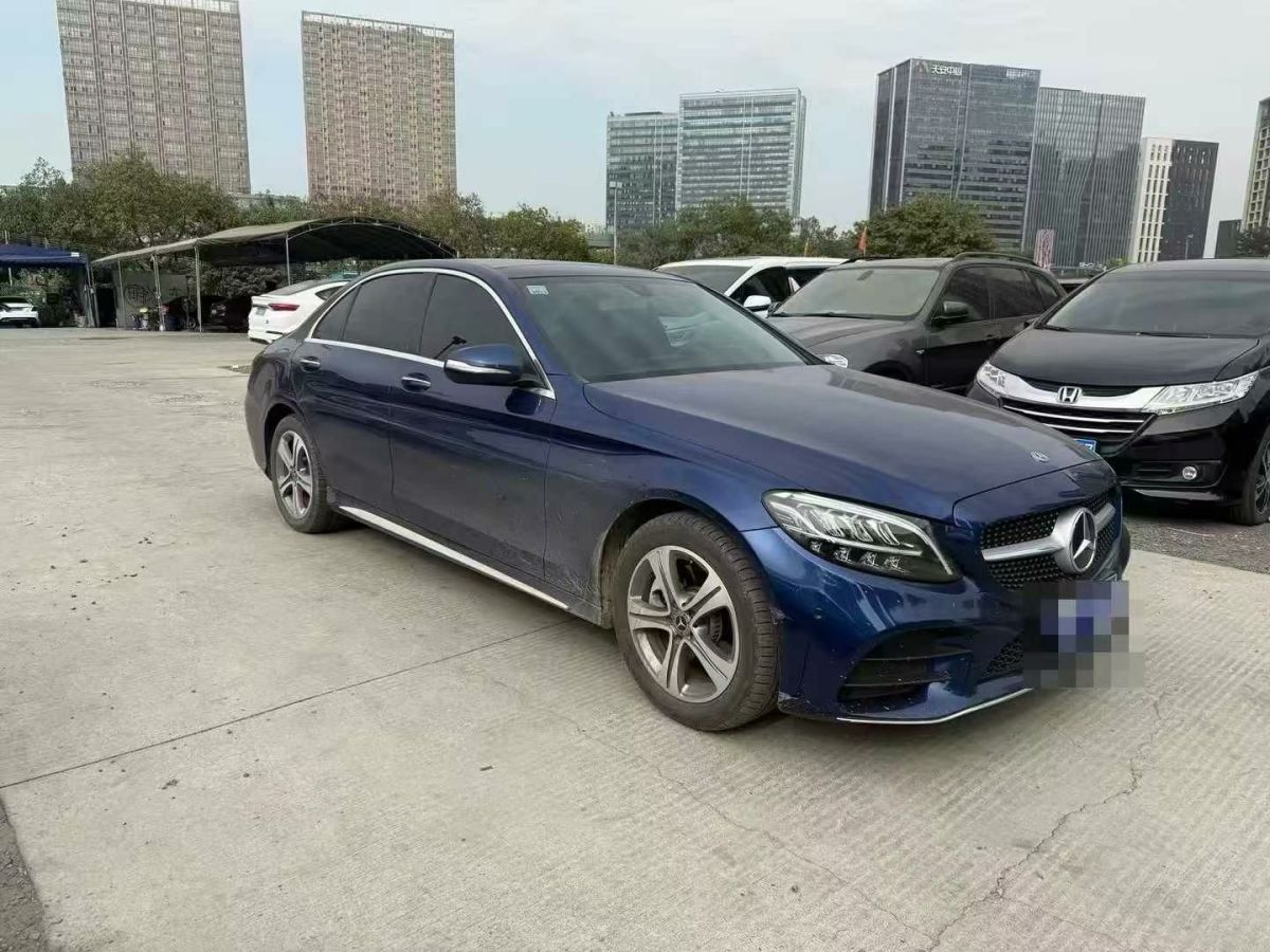 奔馳 奔馳C級(jí)  2019款 C 300 L圖片