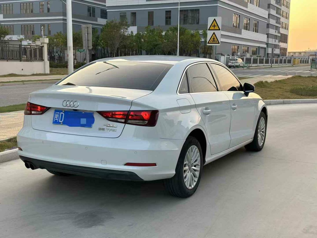 奧迪 奧迪A3  2014款 A3 35 Sportback時尚型圖片