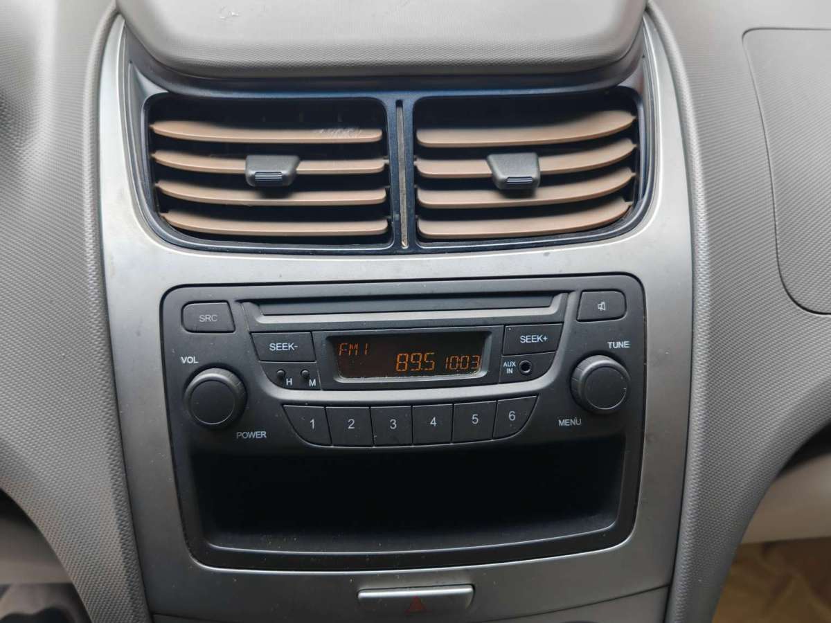 雪佛兰 赛欧  2011款 三厢 1.4L 手动幸福版图片