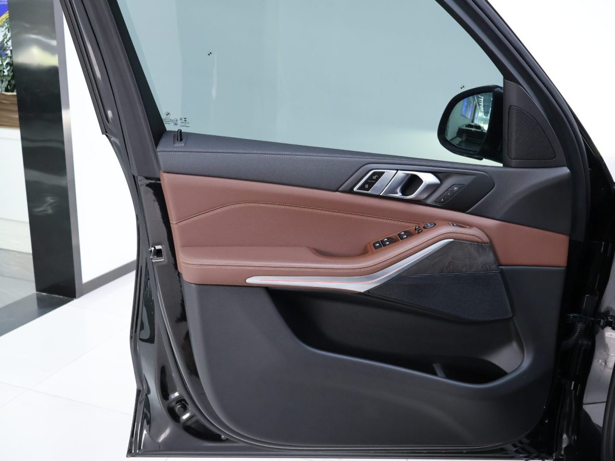 2022年2月宝马 宝马X5  2020款 xDrive30i M运动套装